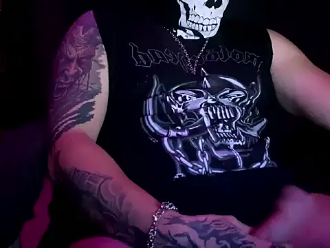 Snapshot of Sinner___ chatting on November 4, 2025, 1:59 am Sinner    online show from November 4, 2025, 1:59 am