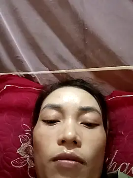 Snapshot of Phiny_xx chatting on October 7, 2025, 1:52 pm Phiny xx online show from October 7, 2025, 1:52 pm