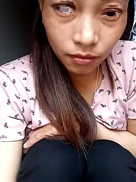 Snapshot of Phiny_xx chatting on October 20, 2025, 8:59 am Phiny xx online show from October 20, 2025, 8:59 am