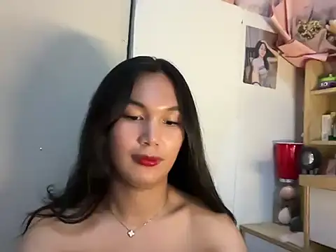 FelicityLincoln online show from April 19, 2026, 3:11 pm