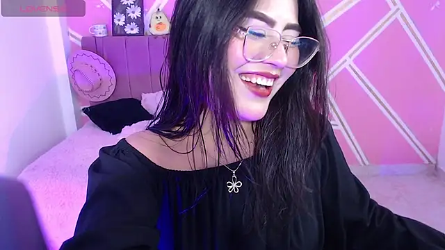 isa bunny18 online show from February 11, 2026, 4:39 am