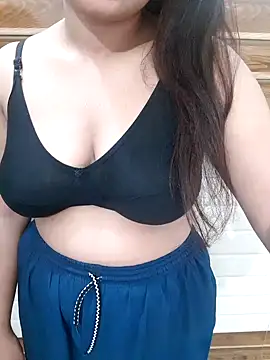 Minakshi 677 online show from November 18, 2025, 5:23 am