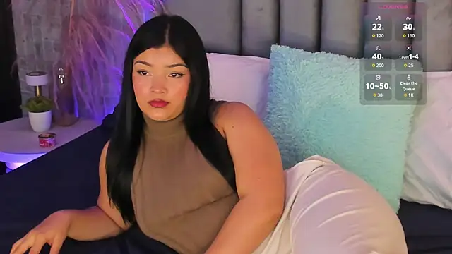 EmmaBlossom online show from October 29, 2025, 7:15 pm