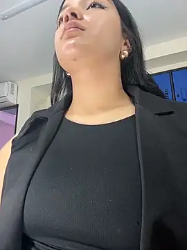 EmmaBlossom online show from March 20, 2026, 12:43 pm