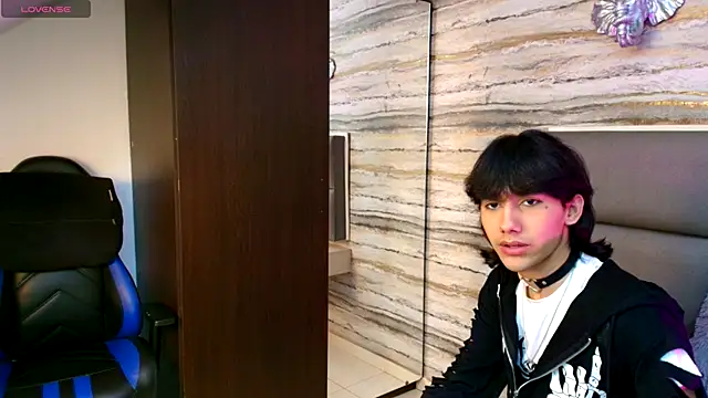 Lovers 21 online show from November 29, 2025, 3:42 am