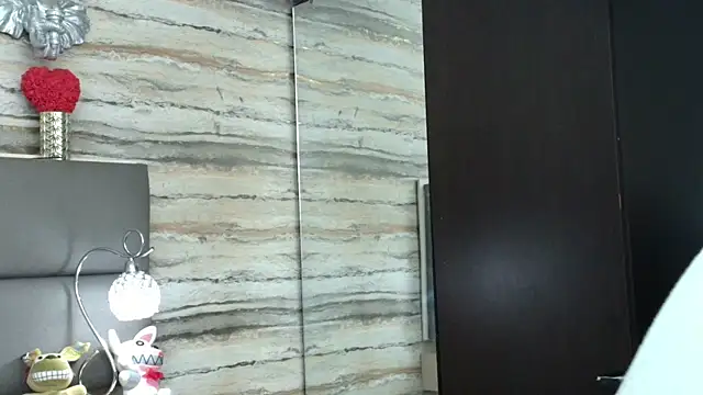 Snapshot of Lovers_21 chatting on April 10, 2026, 3:56 am Lovers 21 online show from April 10, 2026, 3:56 am