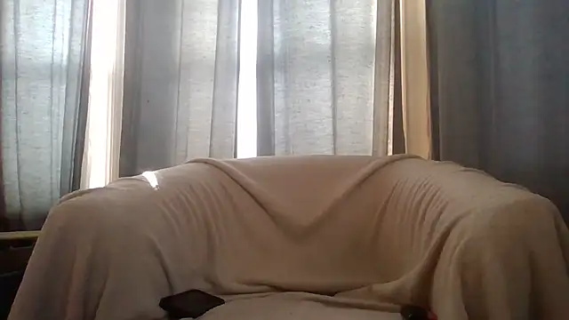 Snapshot of midnightminx803532 chatting on October 20, 2025, 5:35 pm midnightminx803532 online show from October 20, 2025, 5:35 pm