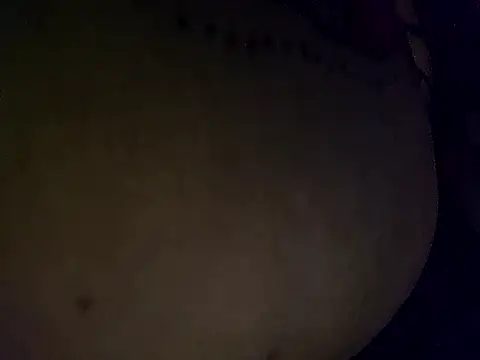 Snapshot of Queenbz1979 chatting on October 10, 2025, 9:08 am Queenbz1979 online show from October 10, 2025, 9:08 am