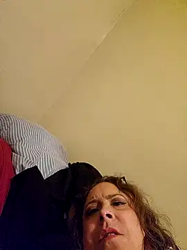 Snapshot of Queenbz1979 chatting on October 26, 2025, 11:53 pm Queenbz1979 online show from October 26, 2025, 11:53 pm