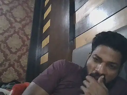 Raw12499 online show from November 5, 2025, 4:51 pm