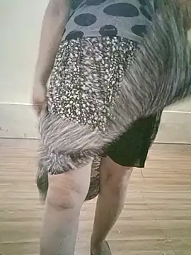 Snapshot of Lazzikaka chatting on October 4, 2025, 5:16 am Lazzikaka online show from October 4, 2025, 5:16 am