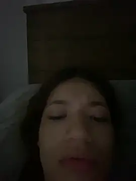 meridacute  online show from November 16, 2025, 2:28 am