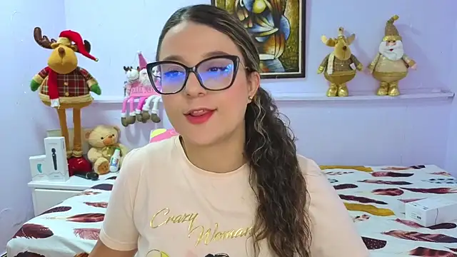 katiaa lovv online show from November 18, 2025, 11:47 am