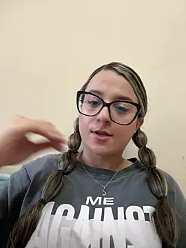 katiaa lovv online show from January 12, 2026, 4:56 pm