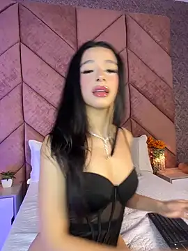 ChloeRosses online show from May 22, 2026, 11:49 am