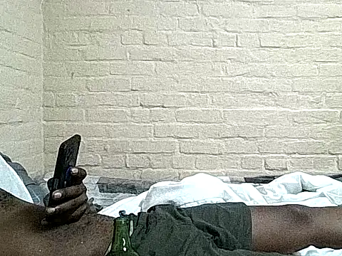 Mshayiwesinqe online show from December 23, 2025, 7:06 am