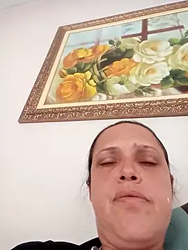 Snapshot of Crisribeiro chatting on October 2, 2025, 7:10 pm Crisribeiro online show from October 2, 2025, 7:10 pm