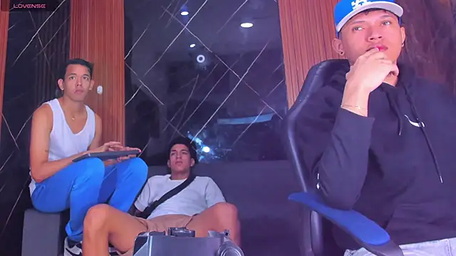 Snapshot of Stiben_boy chatting on November 29, 2025, 4:04 am Stiben boy online show from November 29, 2025, 4:04 am