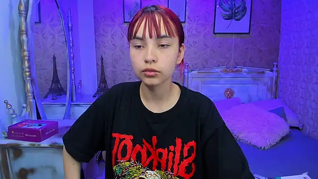 Megane whitte online show from October 25, 2025, 2:41 am