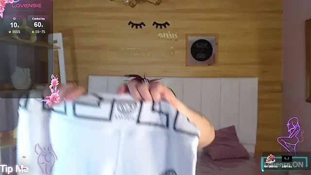 draviana a  online show from November 21, 2025, 3:05 am