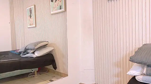 Abrilmirren online show from March 1, 2026, 11:12 am