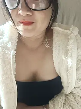 Paul-paul11 online show from November 28, 2025, 2:42 pm