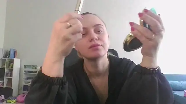 Cynoraye online show from February 12, 2026, 10:21 am