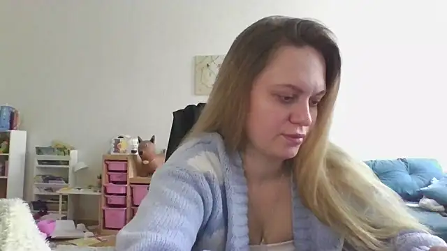 Cynoraye online show from February 24, 2026, 9:40 am