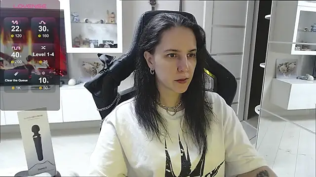 Snapshot of Irwi_Tomboy chatting on October 23, 2025, 5:01 pm Irwi Tomboy online show from October 23, 2025, 5:01 pm