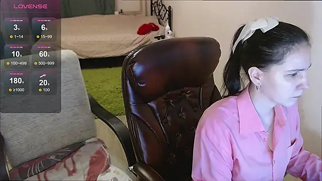 Snapshot of Irwi_Tomboy chatting on November 15, 2025, 9:00 pm Irwi Tomboy online show from November 15, 2025, 9:00 pm