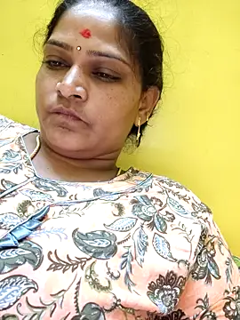 navyasree143 online show from November 1, 2025, 2:02 am