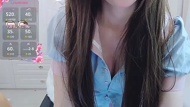 Coco-Di online show from October 23, 2025, 12:48 pm