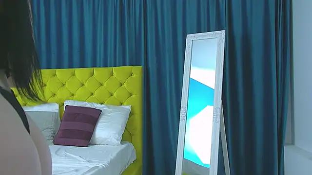 Snapshot of RubyHills chatting on November 12, 2025, 5:08 am RubyHills online show from November 12, 2025, 5:08 am