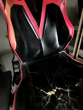 Snapshot of gtzmoreno chatting on November 22, 2025, 10:03 am gtzmoreno online show from November 22, 2025, 10:03 am