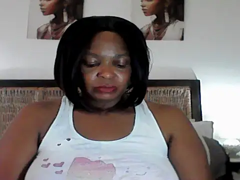 Snapshot of Blacksashaxx chatting on April 15, 2026, 7:04 am Blacksashaxx online show from April 15, 2026, 7:04 am