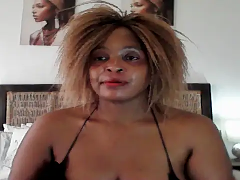 Snapshot of Blacksashaxx chatting on April 21, 2026, 10:54 am Blacksashaxx online show from April 21, 2026, 10:54 am