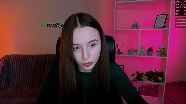 leslie bird online show from November 28, 2025, 2:20 pm