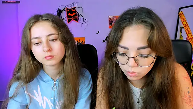 Snapshot of rebecca_smile chatting on October 22, 2025, 5:41 am rebecca smile online show from October 22, 2025, 5:41 am