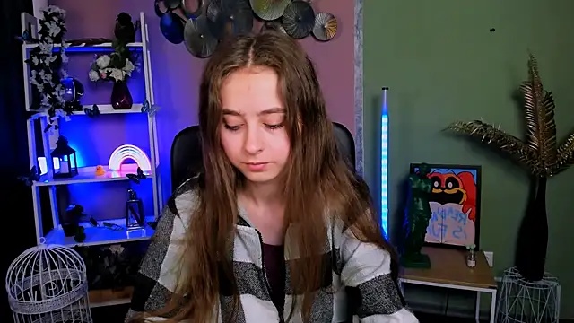 Snapshot of rebecca_smile chatting on November 14, 2025, 1:21 pm rebecca smile online show from November 14, 2025, 1:21 pm