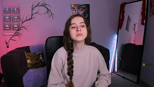 Snapshot of rebecca_smile chatting on November 20, 2025, 1:33 pm rebecca smile online show from November 20, 2025, 1:33 pm