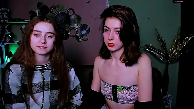 Snapshot of rebecca_smile chatting on December 16, 2025, 1:27 pm rebecca smile online show from December 16, 2025, 1:27 pm