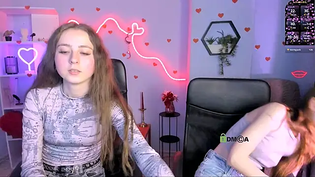 rebecca smile online show from April 18, 2026, 7:58 pm