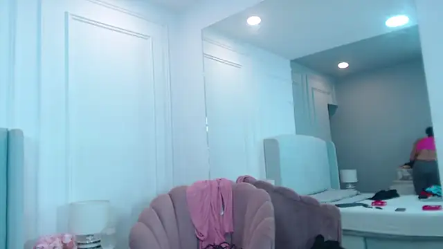 Snapshot of ChantalGarner chatting on November 29, 2025, 1:14 pm ChantalGarner online show from November 29, 2025, 1:14 pm