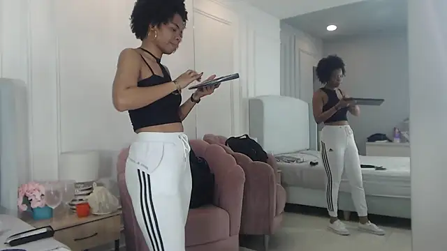 Snapshot of ChantalGarner chatting on December 15, 2025, 1:04 pm ChantalGarner online show from December 15, 2025, 1:04 pm