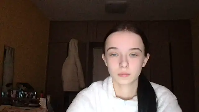 Emilia Light online show from February 11, 2026, 5:45 am