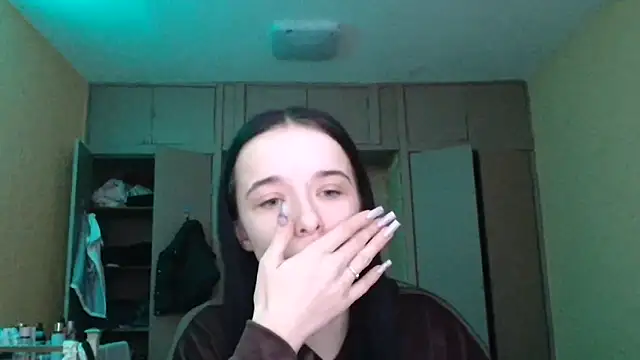 Emilia Light online show from March 11, 2026, 6:30 am