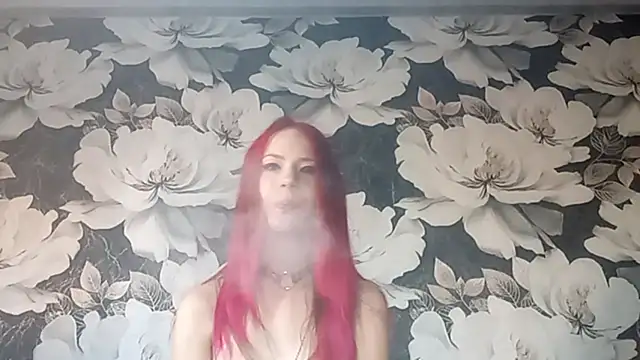 LiaCusson online show from September 26, 2025, 1:09 am