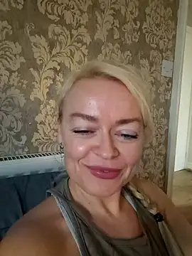 demidelightfulxx online show from November 4, 2025, 8:35 am