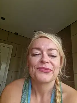 demidelightfulxx online show from November 8, 2025, 2:28 pm