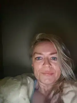 demidelightfulxx online show from December 14, 2025, 7:03 am